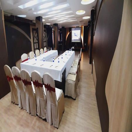 Navaratna Delight Coimbatore Extérieur photo
