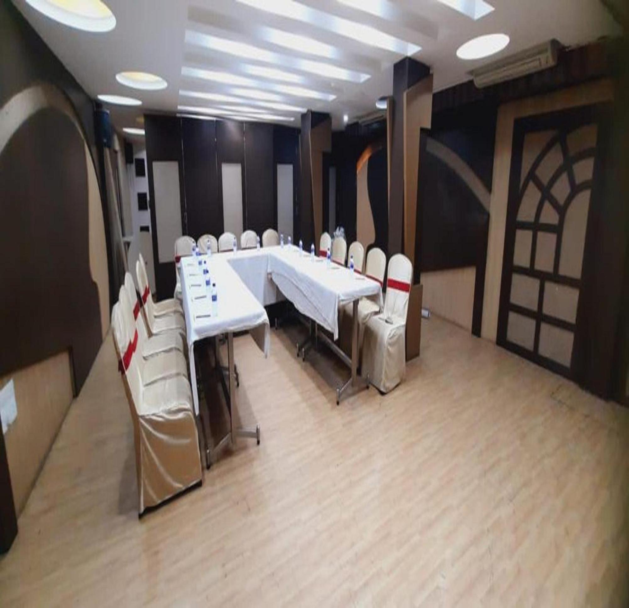Navaratna Delight Coimbatore Extérieur photo